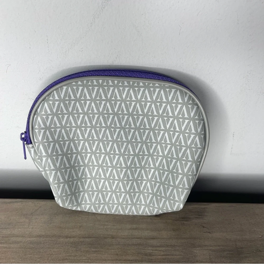 Set of 2 vintage Avon Gray‎ and Purple Patterned Women's makeup Bag Set
